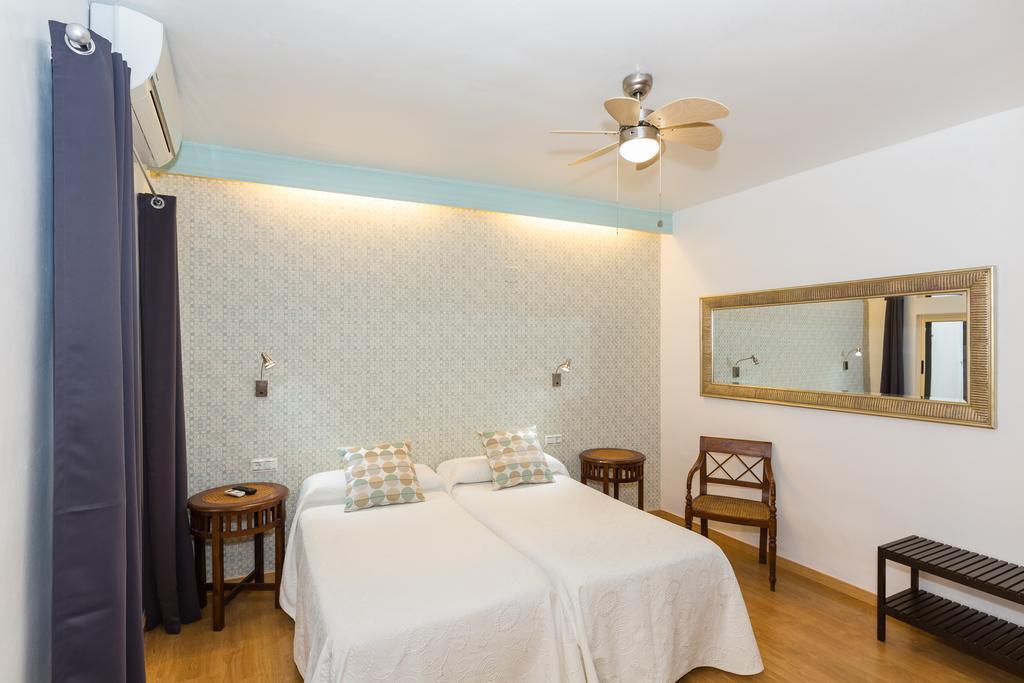 Hostal Guadalupe 토레몰리노스 외부 사진